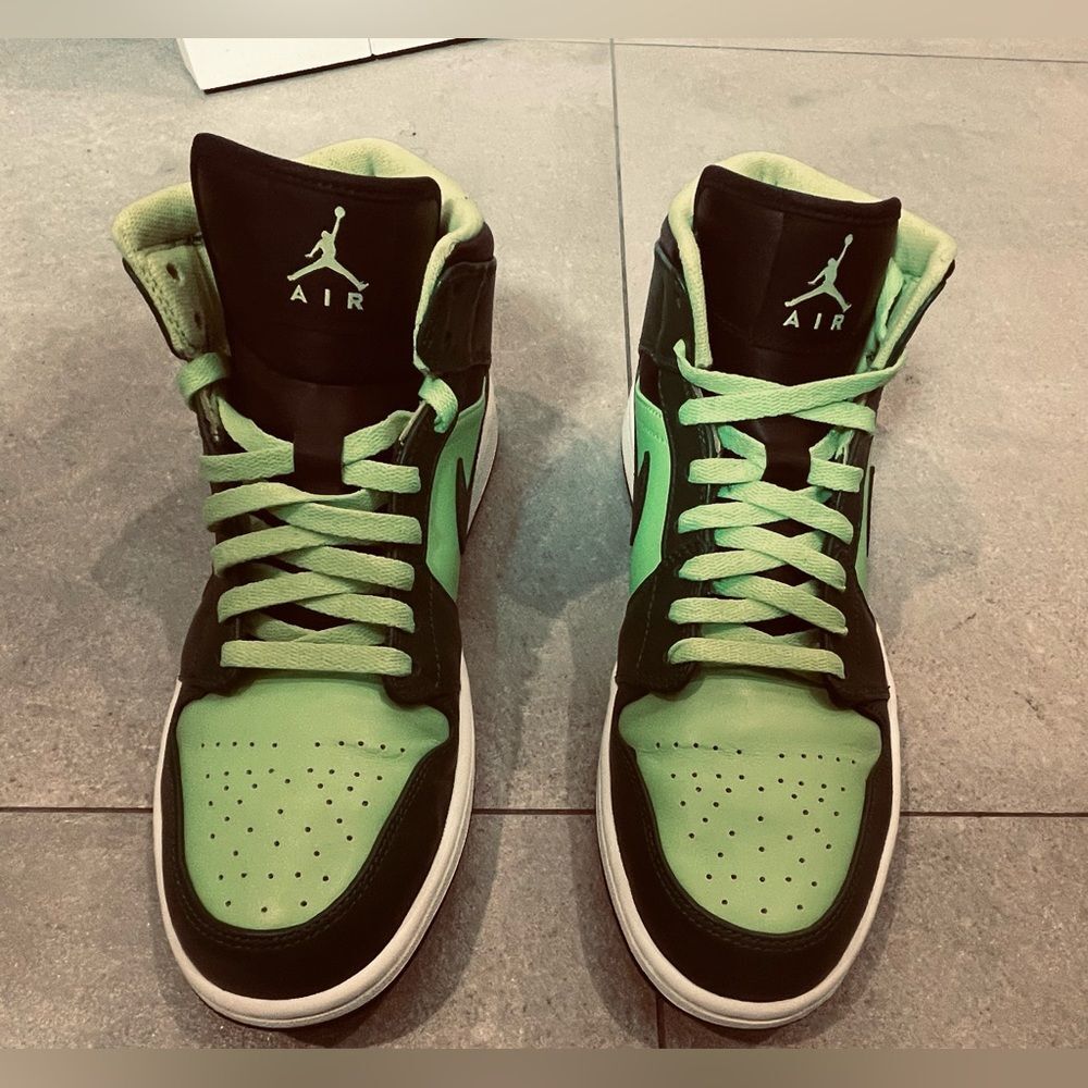 Nike Air Jordan’s - sz 10 - Lime Green Hulk - Mids High GorpCore